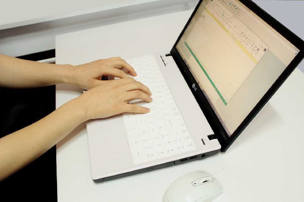 computer-506756_1920.jpg